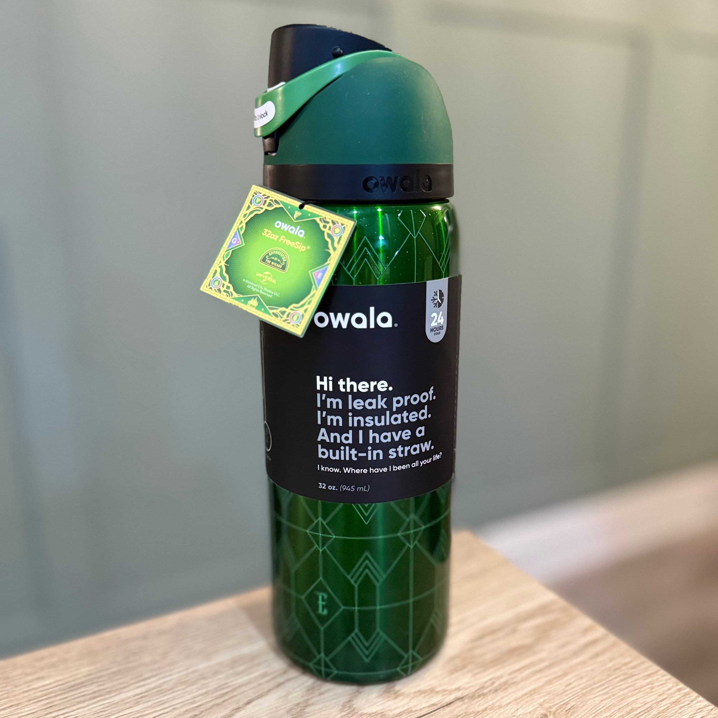 Owala FreeSip 32oz Wicked Elphaba Water Bottle Green & Black E